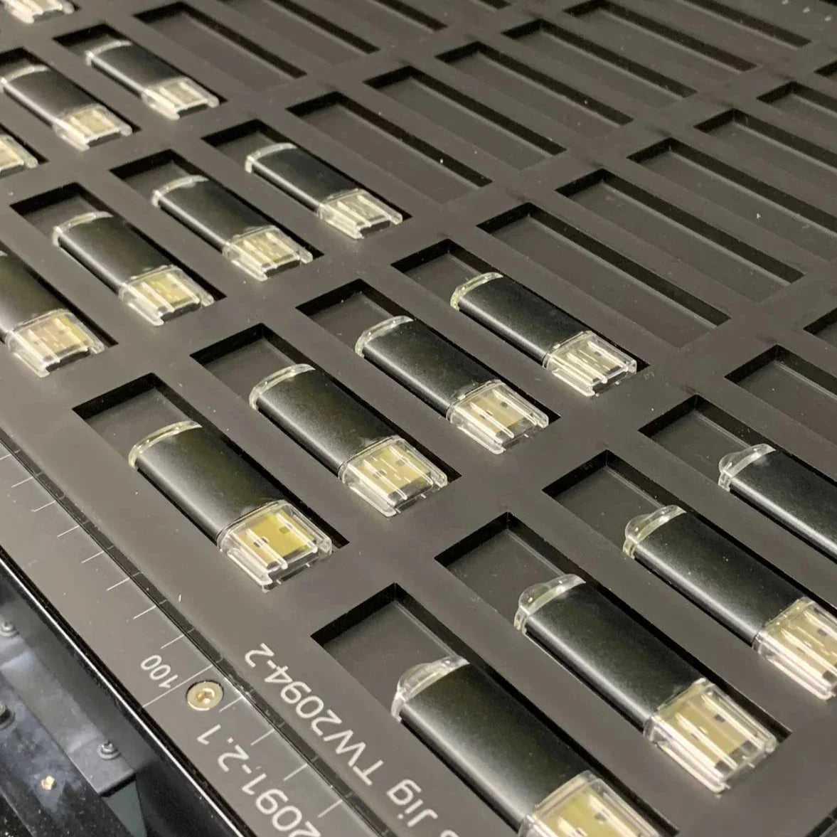 USB Memory Stick Jig - Roland BD-12 (xx Spaces)